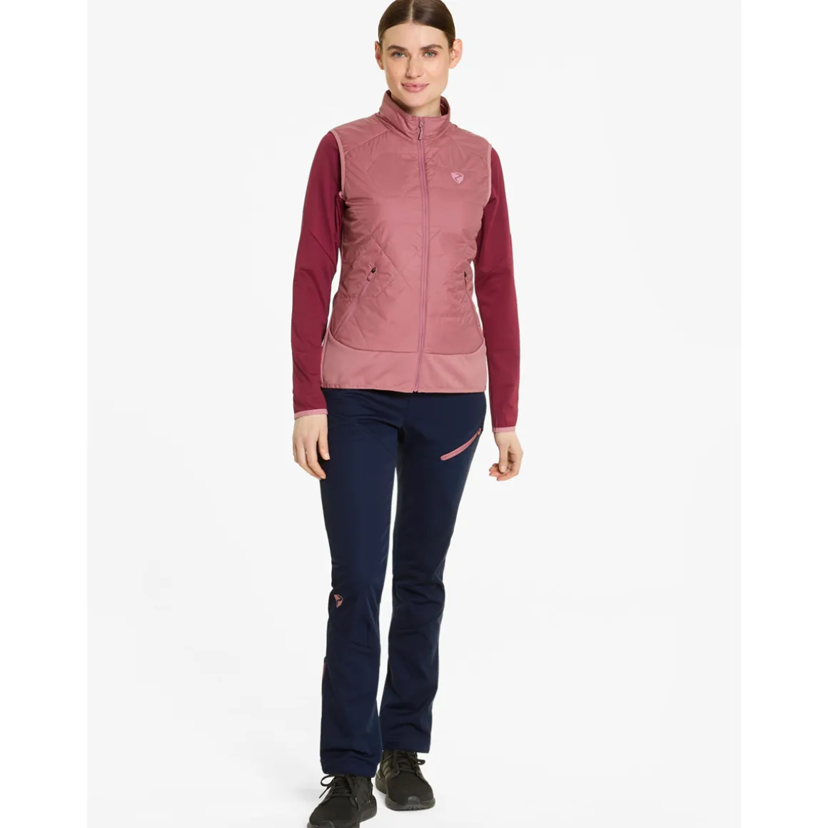 NARTA lady (vest active)